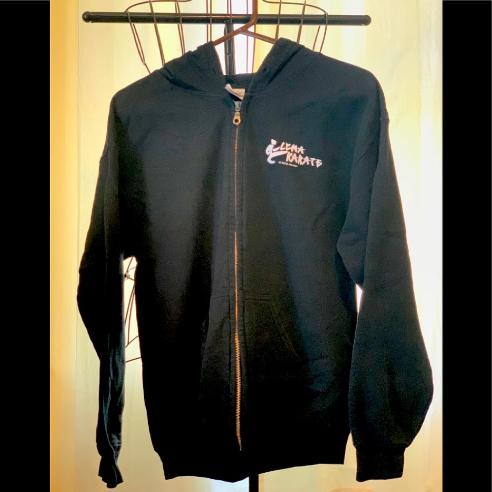 Gildan black hoodie men’s medium